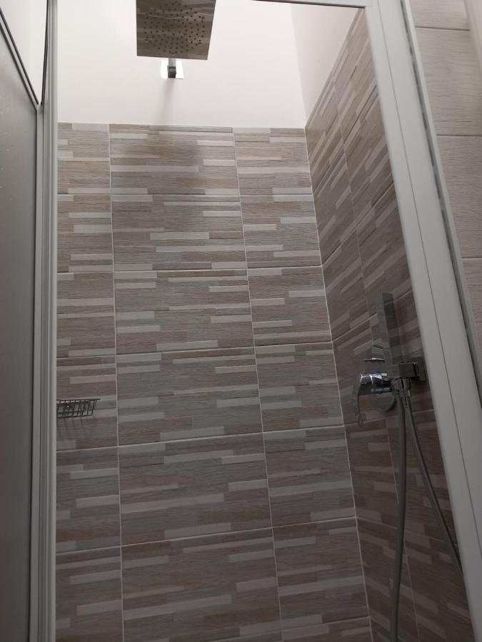 Leader Apartment 1 - Monzino - Hockey Msg Arena - Linate - Milano Dış mekan fotoğraf